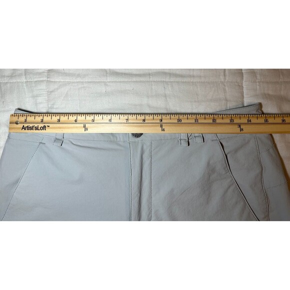 SPYDER Light‎ Gray Shorts Women's SIZE SMALL - Picture 6 of 8